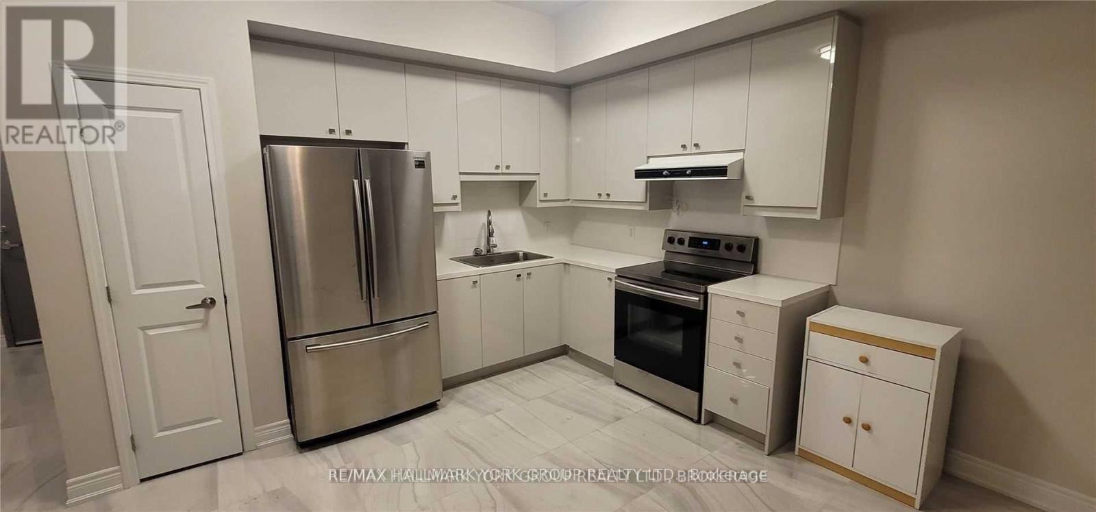 102 - 32 Wellington Street E, Aurora, Ontario  L4G 1H5 - Photo 6 - N12728850