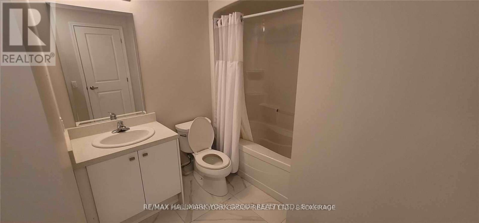 102 - 32 Wellington Street E, Aurora, Ontario  L4G 1H5 - Photo 9 - N12728850