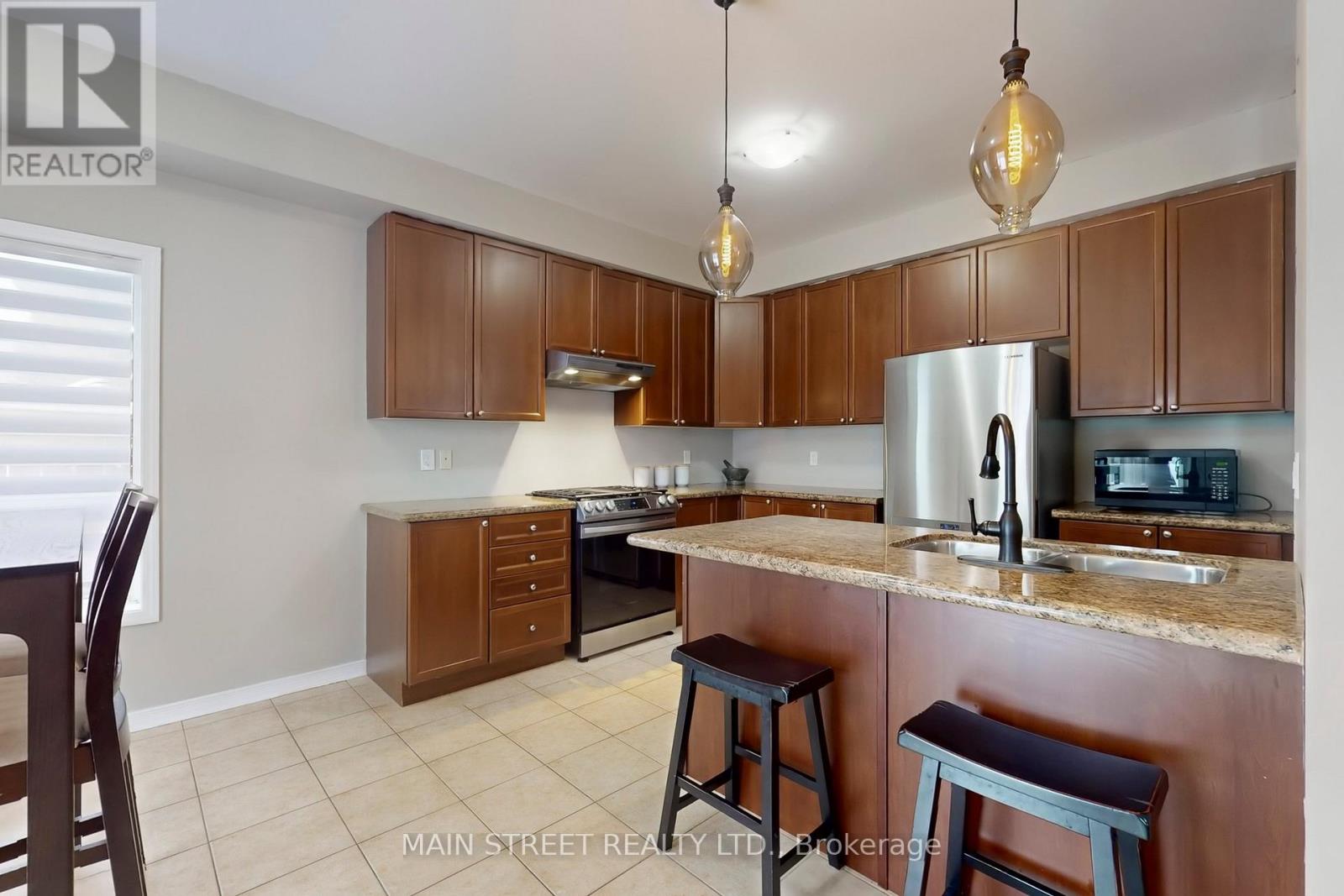 58 Tudor Crescent, Barrie (Innis-Shore), Ontario  L4M 0A7 - Photo 15 - S12728782