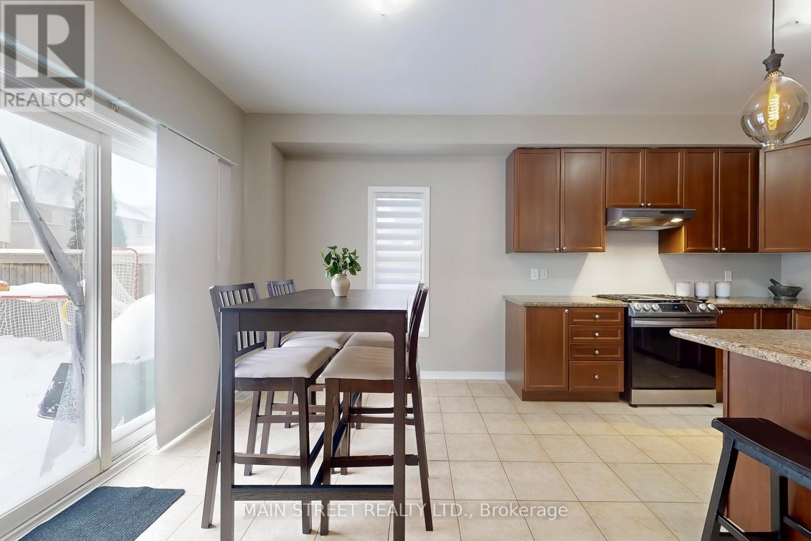 58 Tudor Crescent, Barrie (Innis-Shore), Ontario  L4M 0A7 - Photo 19 - S12728782