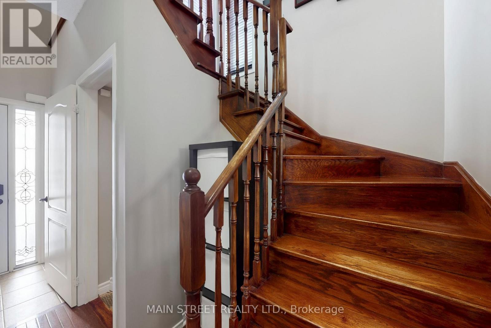 58 Tudor Crescent, Barrie (Innis-Shore), Ontario  L4M 0A7 - Photo 5 - S12728782