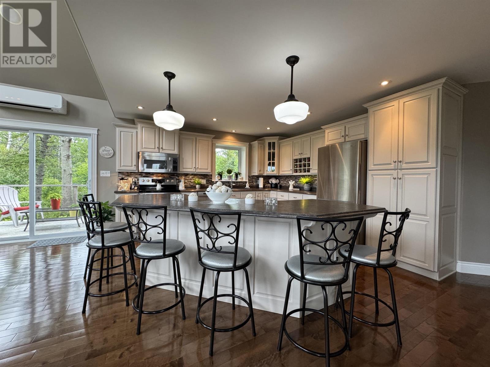 70 Sunset Drive, Oyster Bed Bridge, Prince Edward Island  C1E 2X8 - Photo 6 - 202601485