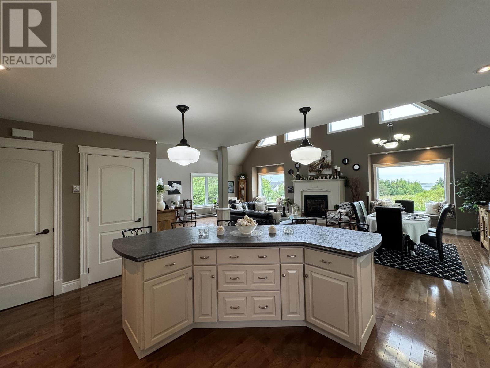 70 Sunset Drive, Oyster Bed Bridge, Prince Edward Island  C1E 2X8 - Photo 8 - 202601485