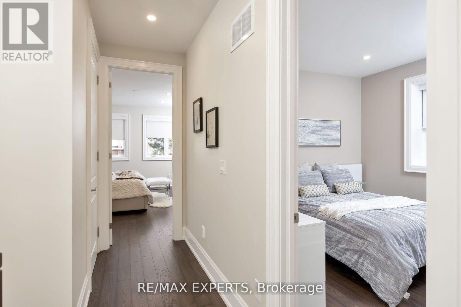 5 Dartmouth Crescent, Toronto, Ontario  M8V 1W9 - Photo 24 - W12728828