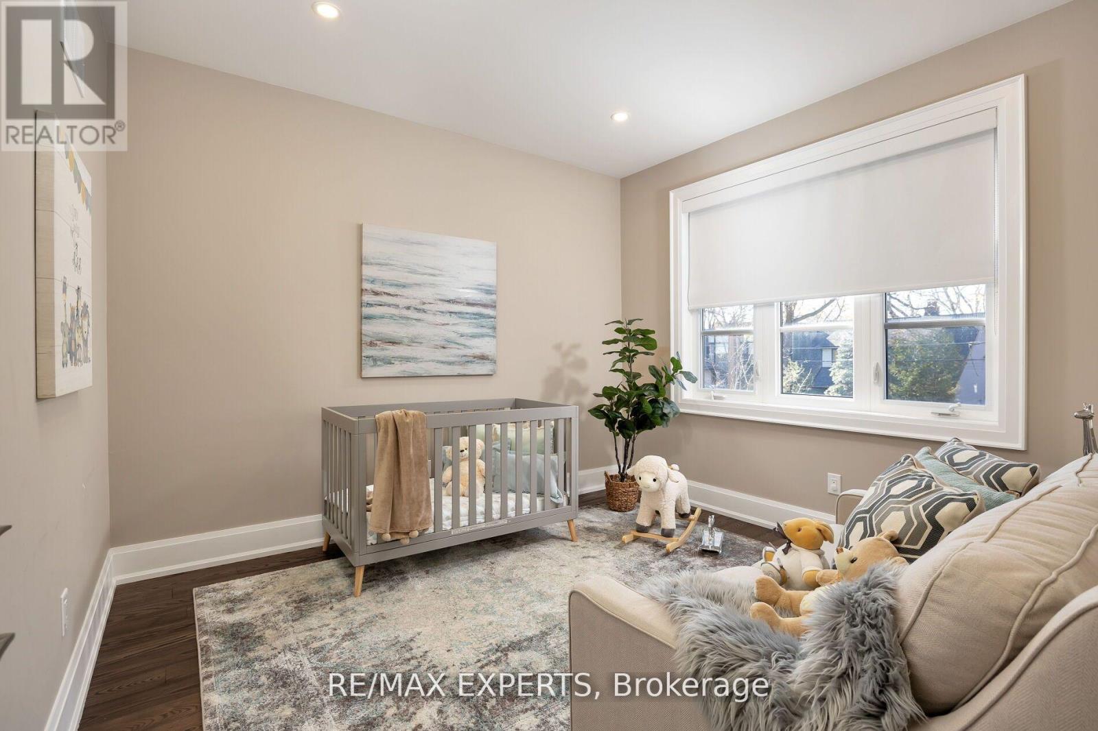 5 Dartmouth Crescent, Toronto, Ontario  M8V 1W9 - Photo 29 - W12728828