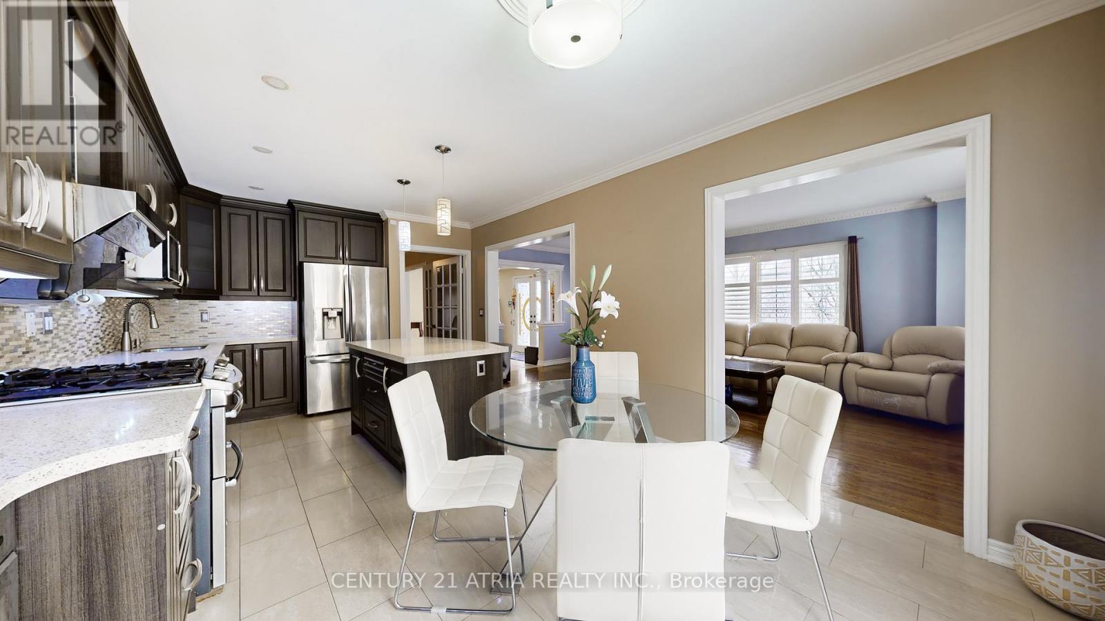 881 Knotty Pine Grove, Mississauga, Ontario  L5W 1K2 - Photo 18 - W12728838