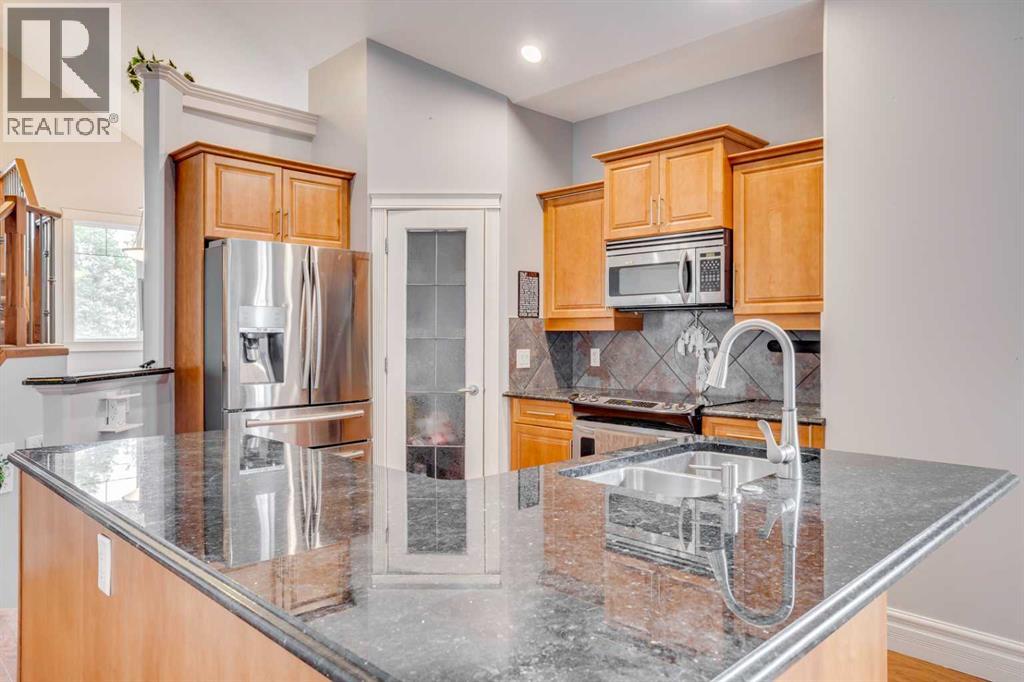 176 Maple Leaf Lane, Fort Mcmurray, Alberta  T9K 0G7 - Photo 6 - A2281625