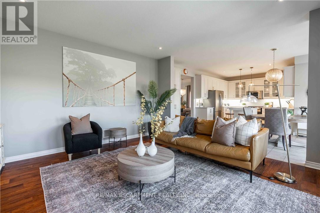 51 Showcase Drive, Hamilton, Ontario  L0R 1P0 - Photo 14 - X12728856