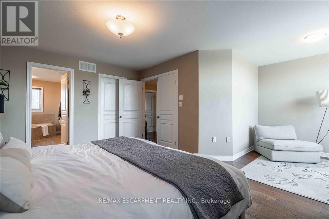 51 Showcase Drive, Hamilton, Ontario  L0R 1P0 - Photo 23 - X12728856