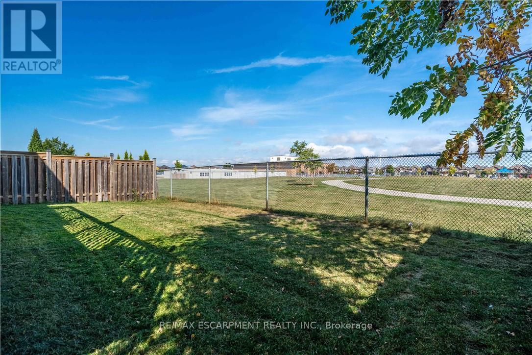 51 Showcase Drive, Hamilton, Ontario  L0R 1P0 - Photo 42 - X12728856