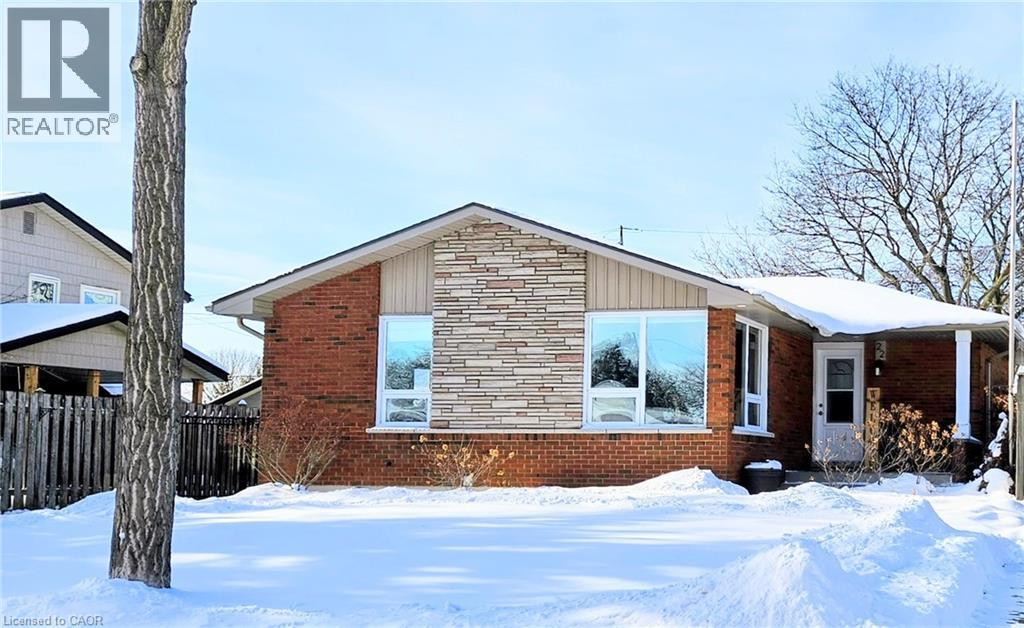 22 Redwing Road, Hamilton, Ontario  L9A 3Y9 - Photo 1 - 40794530