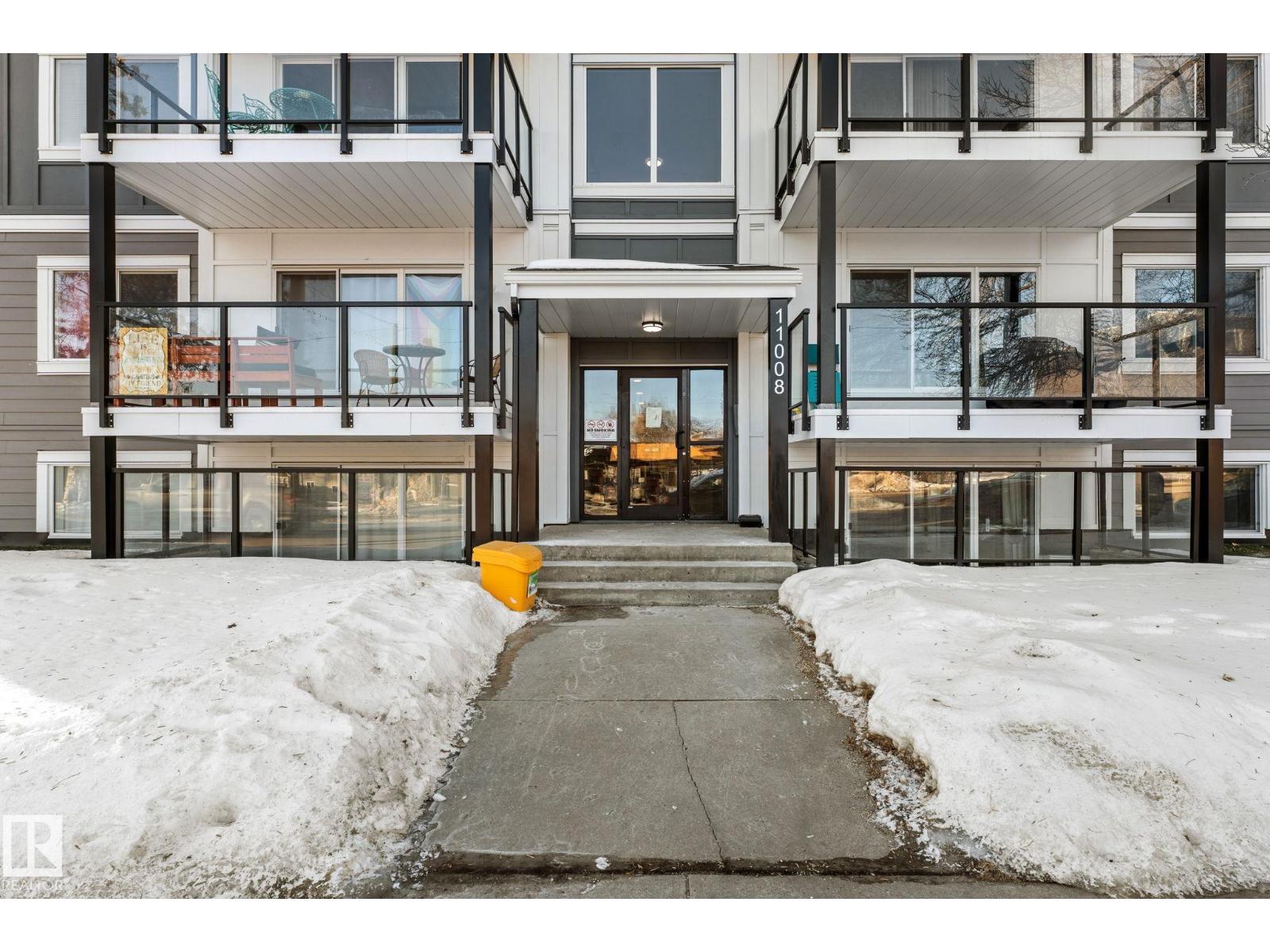 #13 11008 124 St Nw, Edmonton, Alberta  T5M 0J4 - Photo 2 - E4470609