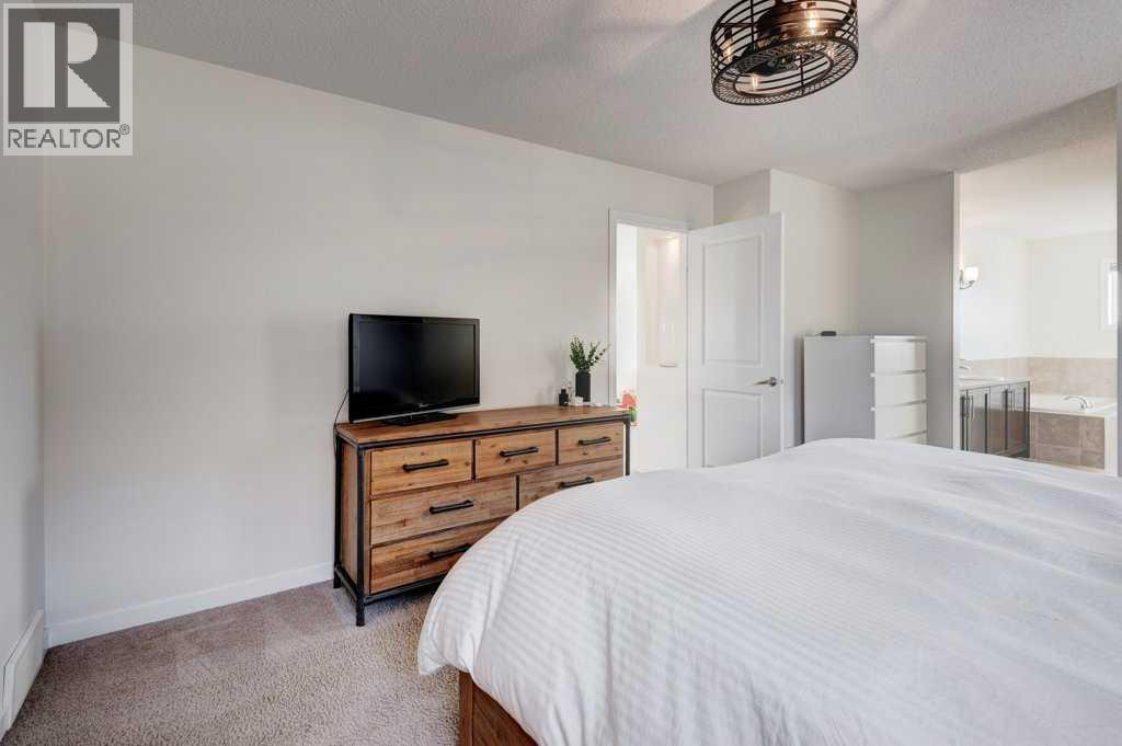 237 Cimarron Vista Way, Okotoks, Alberta  T1S 0K7 - Photo 18 - A2278750