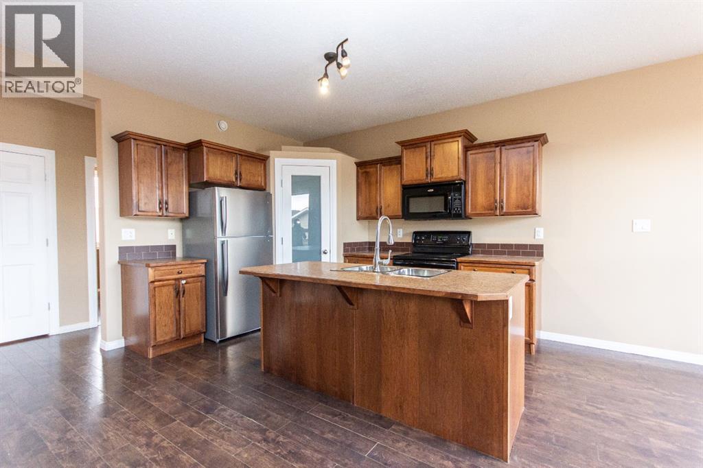 152 Oswald Close, Red Deer, Alberta  T4P 0C1 - Photo 8 - A2270109
