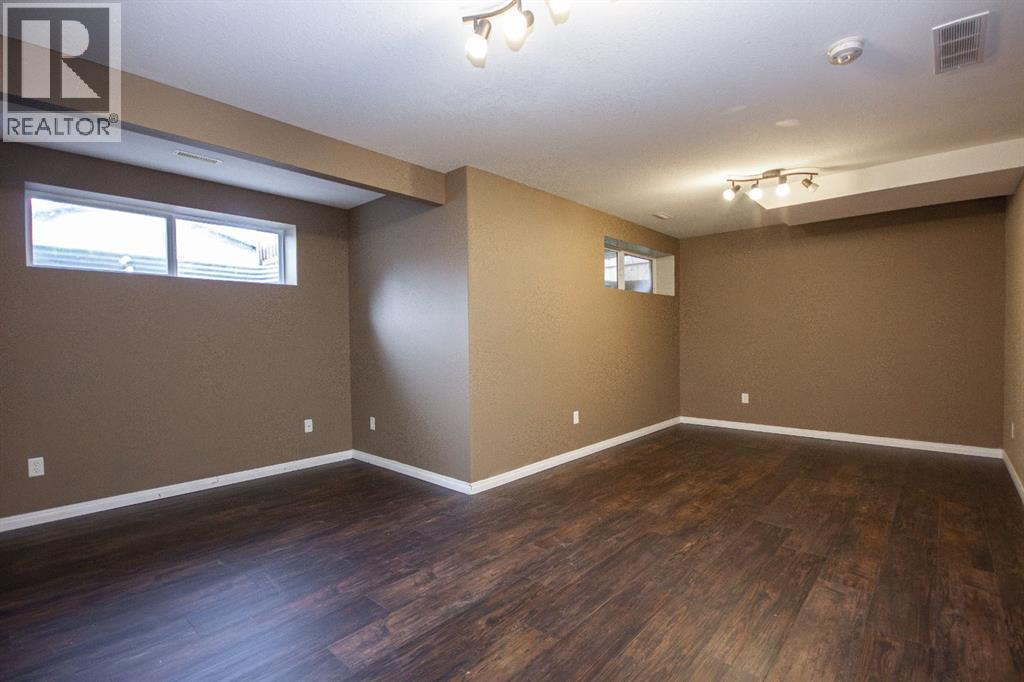 152 Oswald Close, Red Deer, Alberta  T4P 0C1 - Photo 30 - A2270109