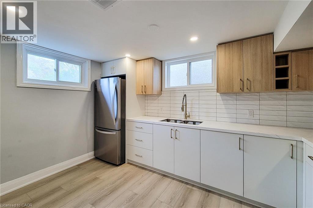 3 Grove Avenue Unit# Lower, St. Catharines, Ontario  L2P 1C5 - Photo 10 - 40800575