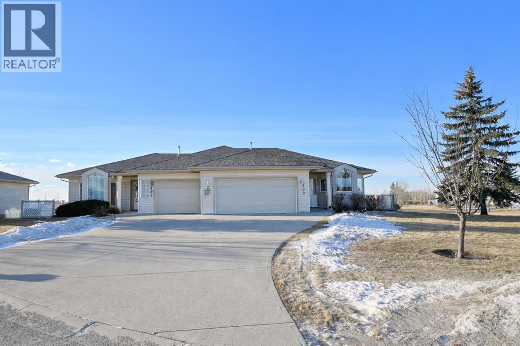 109 Covenant Bay, Rural Rocky View County, Alberta  T1X 1G2 - Photo 2 - A2280727