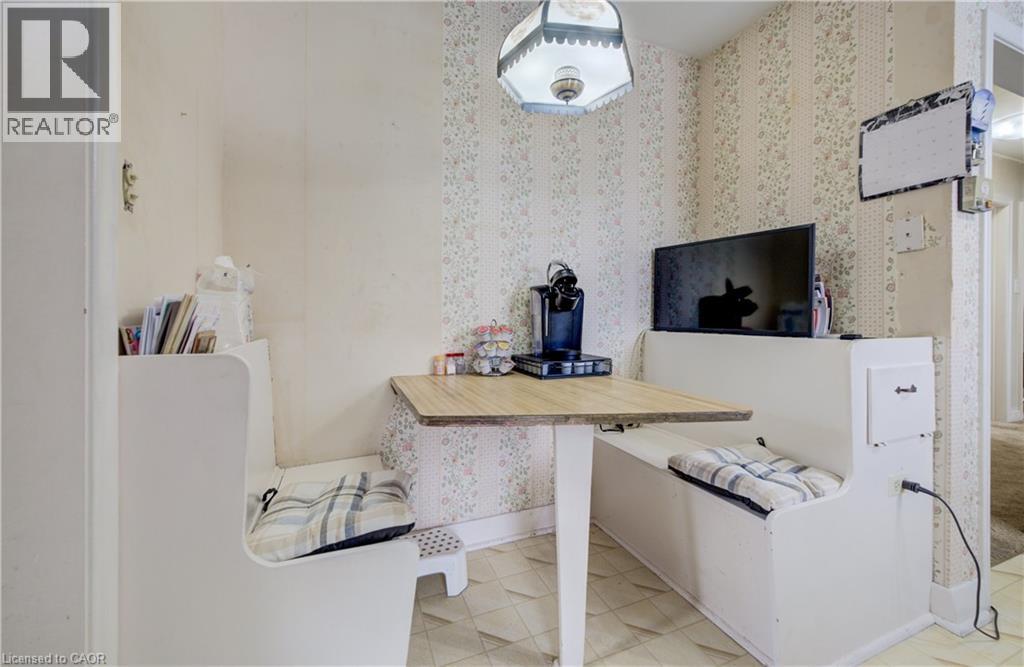 33 Elginfield Drive, Guelph, Ontario  N1E 4E5 - Photo 10 - 40800876