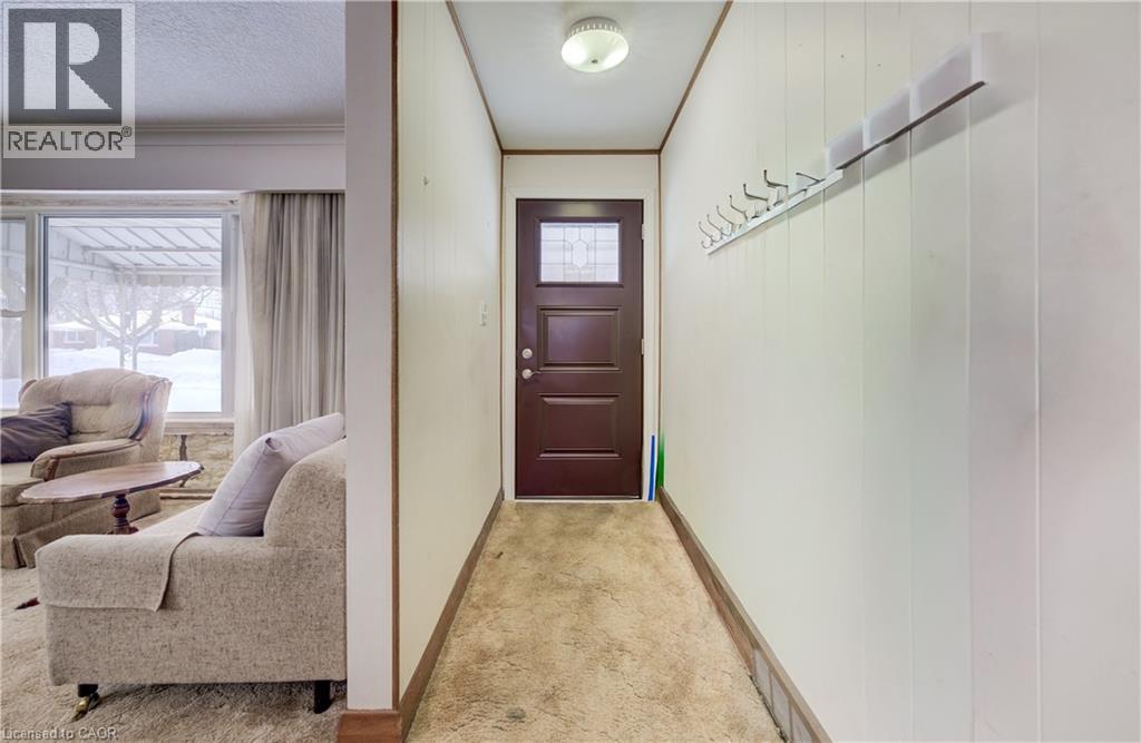 33 Elginfield Drive, Guelph, Ontario  N1E 4E5 - Photo 4 - 40800876