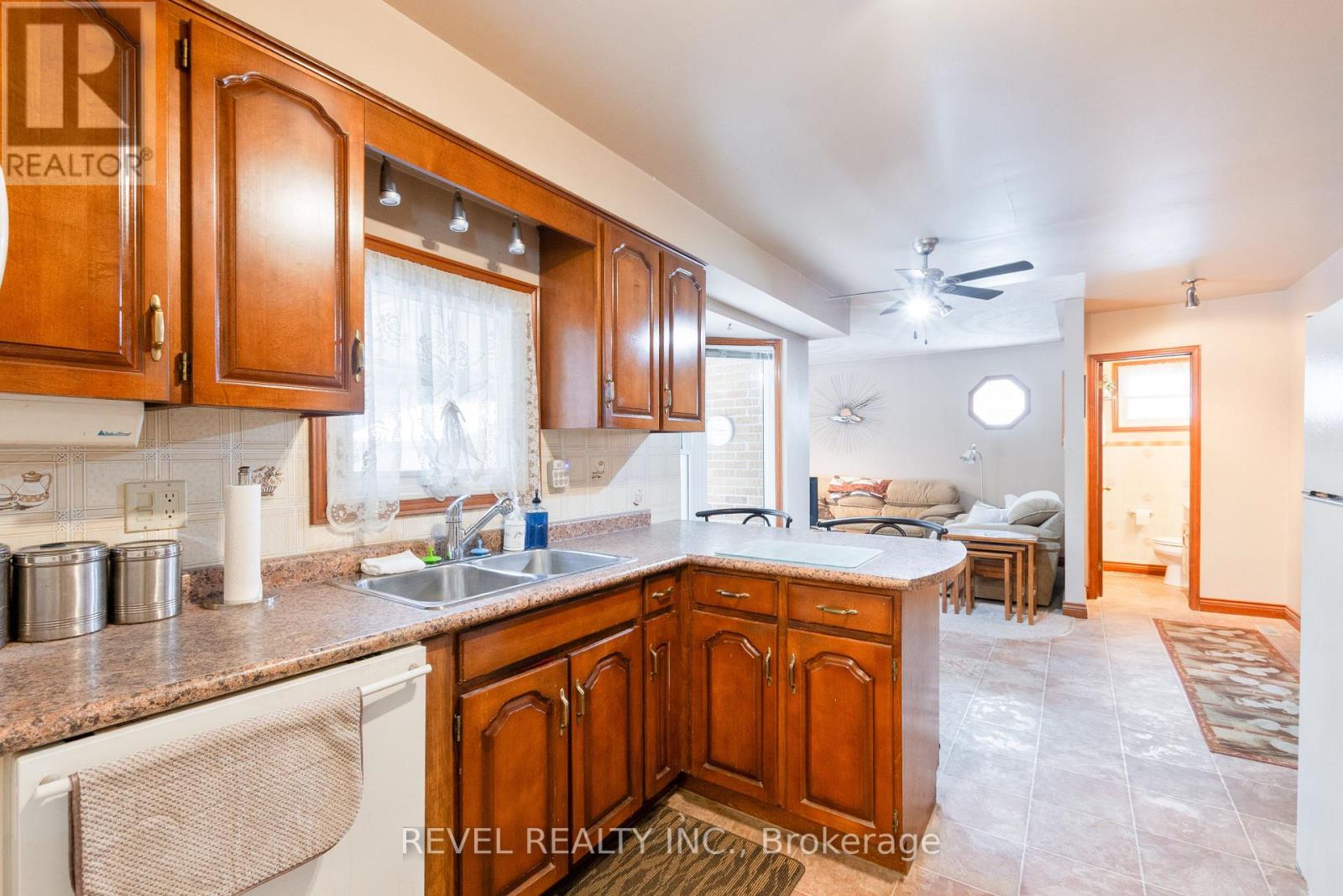 247 Regal Drive, London East, Ontario  N5Y 4Z7 - Photo 15 - X12729092