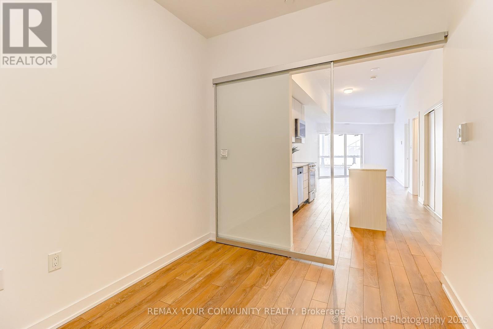 112 - 2433 Dufferin Street, Toronto, Ontario  M6E 3T3 - Photo 6 - W12718992