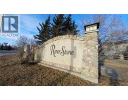 321 Rivergrove Chase W, Lethbridge, Alberta