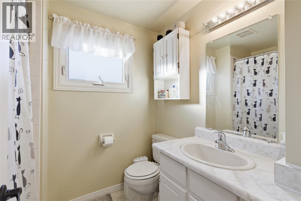 1023 Salisbury Street Unit# 8, Sarnia, Ontario  N7S 4N8 - Photo 17 - 26001902