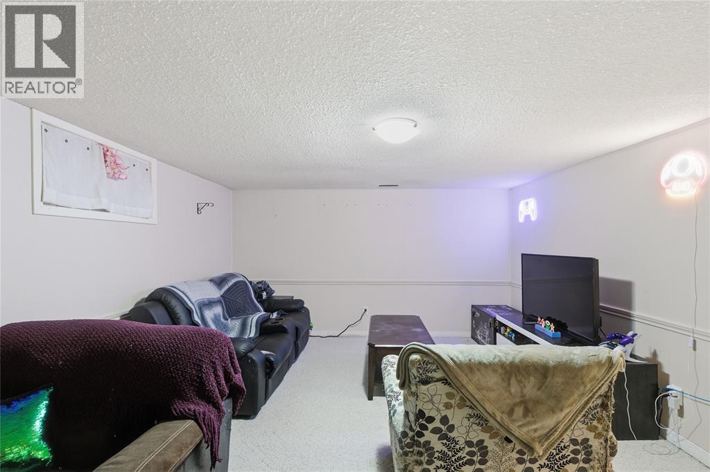 1023 Salisbury Street Unit# 8, Sarnia, Ontario  N7S 4N8 - Photo 19 - 26001902