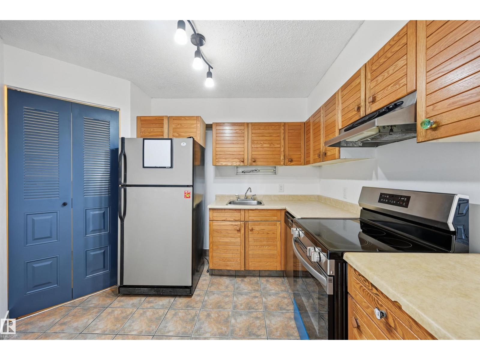 #1808 10149 Saskatchewan Dr Nw, Edmonton, Alberta  T6E 6B6 - Photo 15 - E4468936