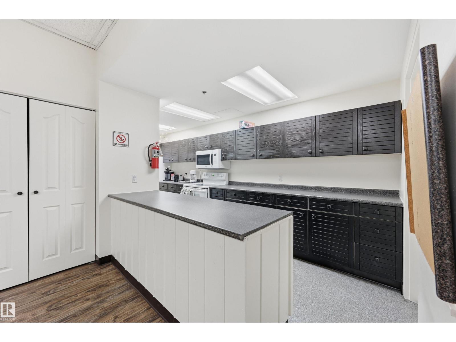 #1808 10149 Saskatchewan Dr Nw, Edmonton, Alberta  T6E 6B6 - Photo 35 - E4468936