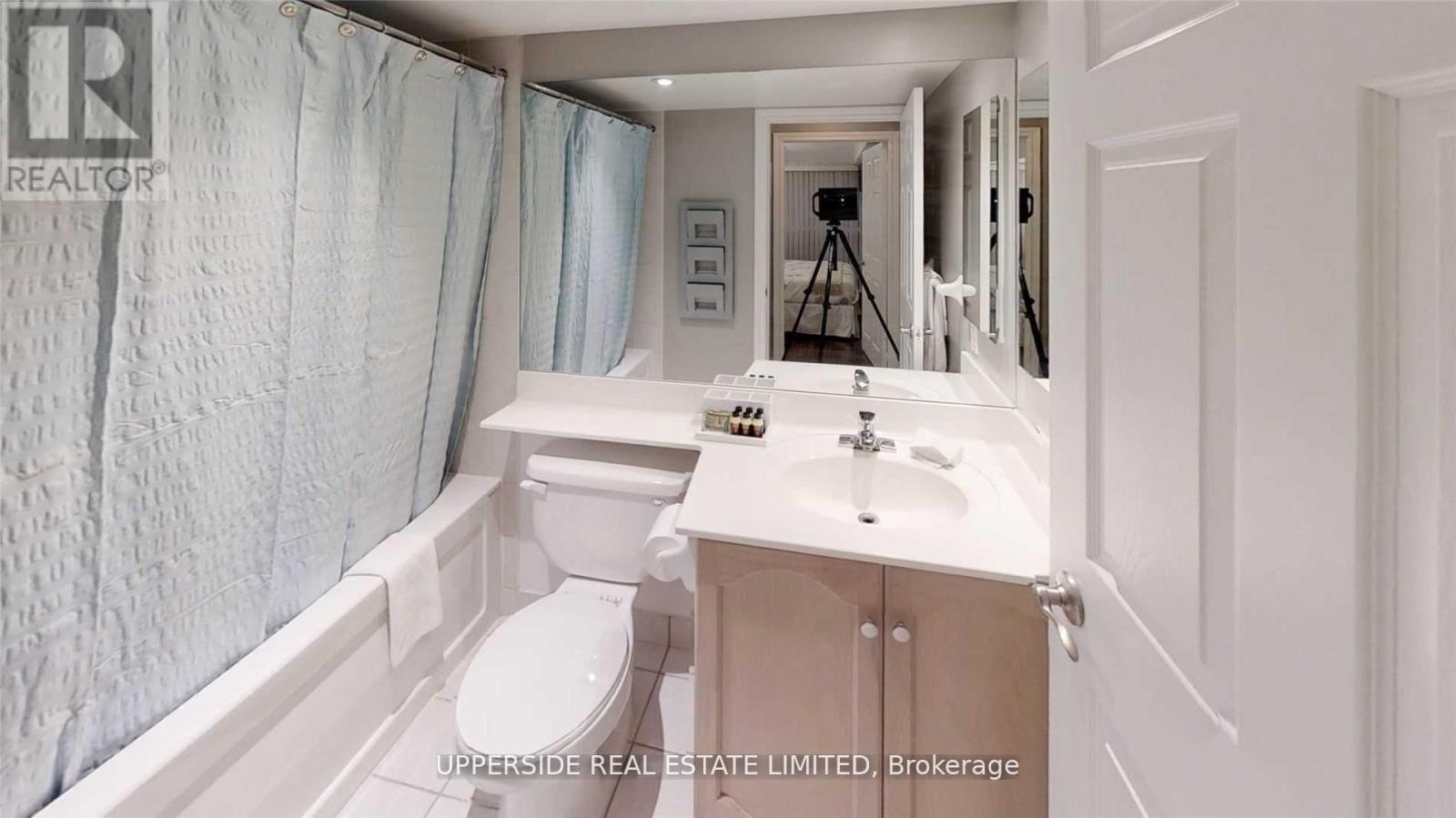 629 - 250 Wellington Street W, Toronto, Ontario  M5V 3P6 - Photo 8 - C12728890