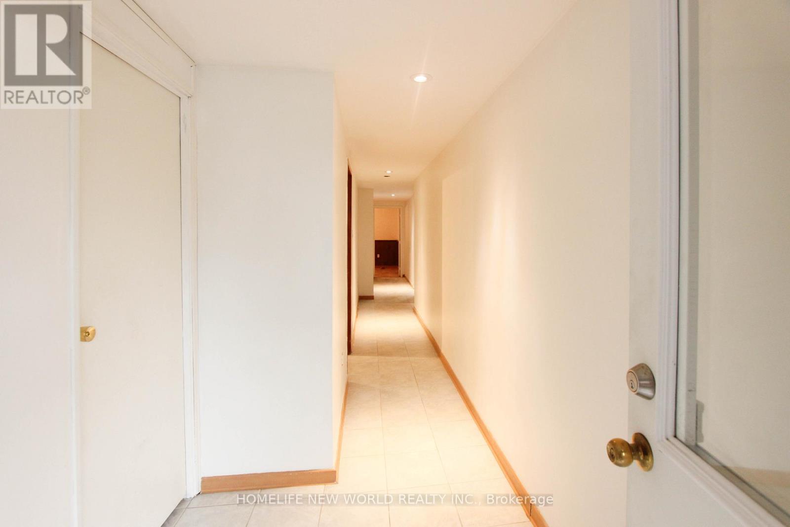 Lower Level - 135 Pineway Boulevard, Toronto, Ontario  M2H 1A9 - Photo 4 - C12728940