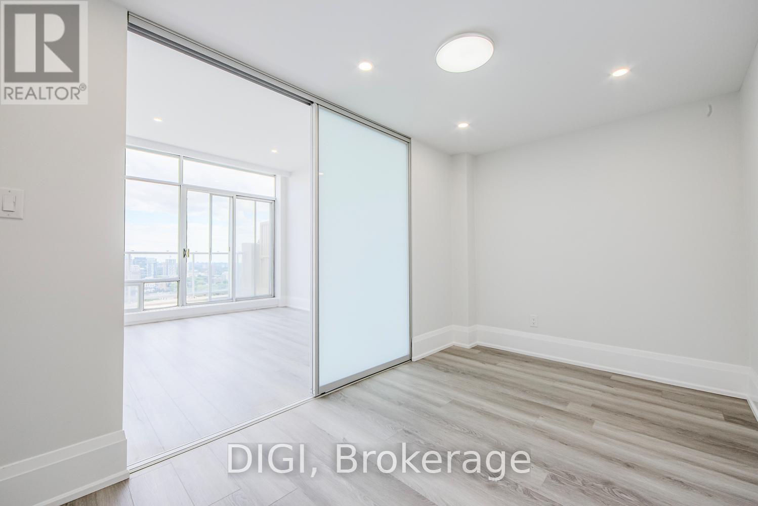 Ph4 - 400 Walmer Road, Toronto, Ontario  M5P 2X7 - Photo 8 - C12729006