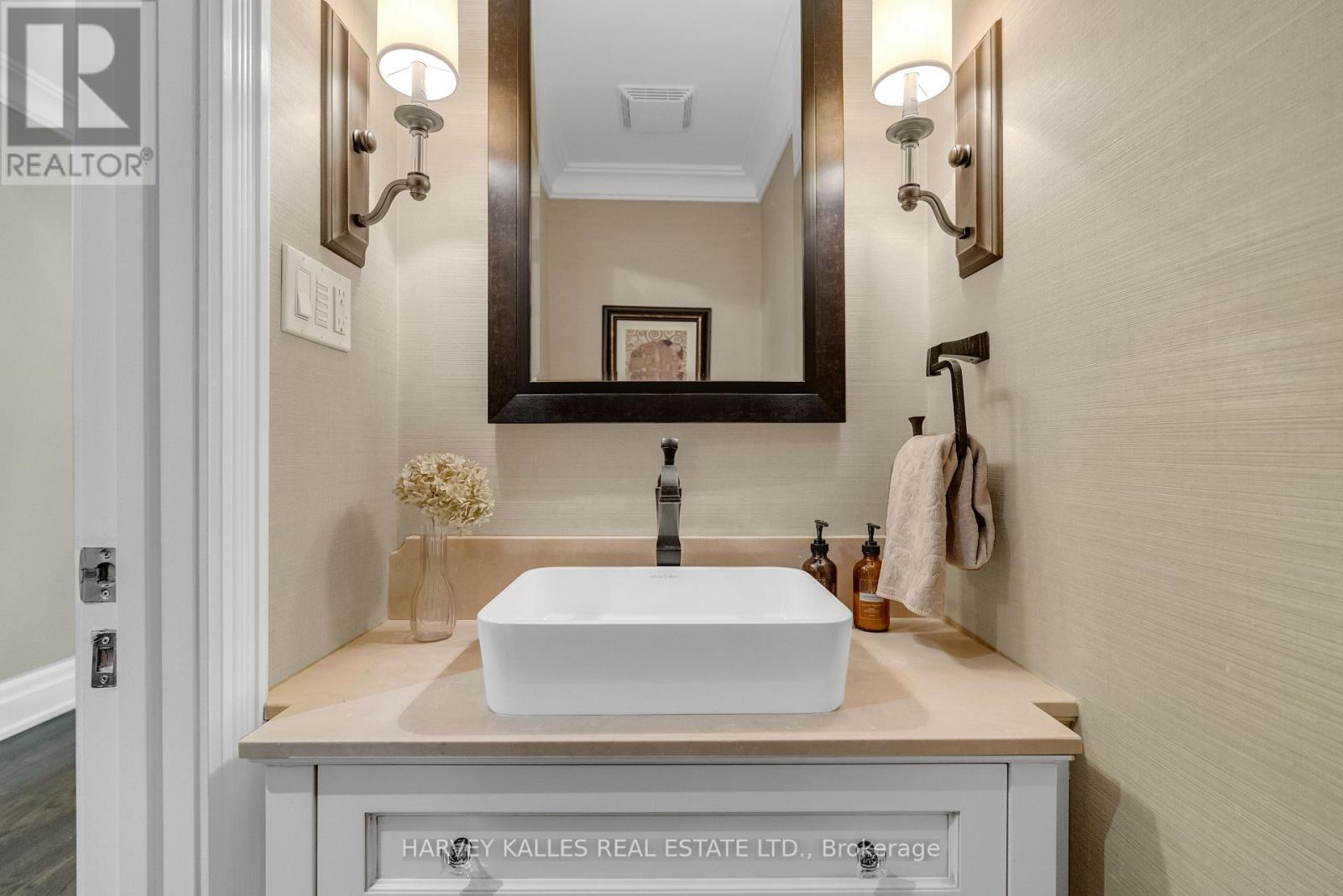 72 Teddington Park Avenue, Toronto, Ontario  M4N 2C6 - Photo 24 - C12729066