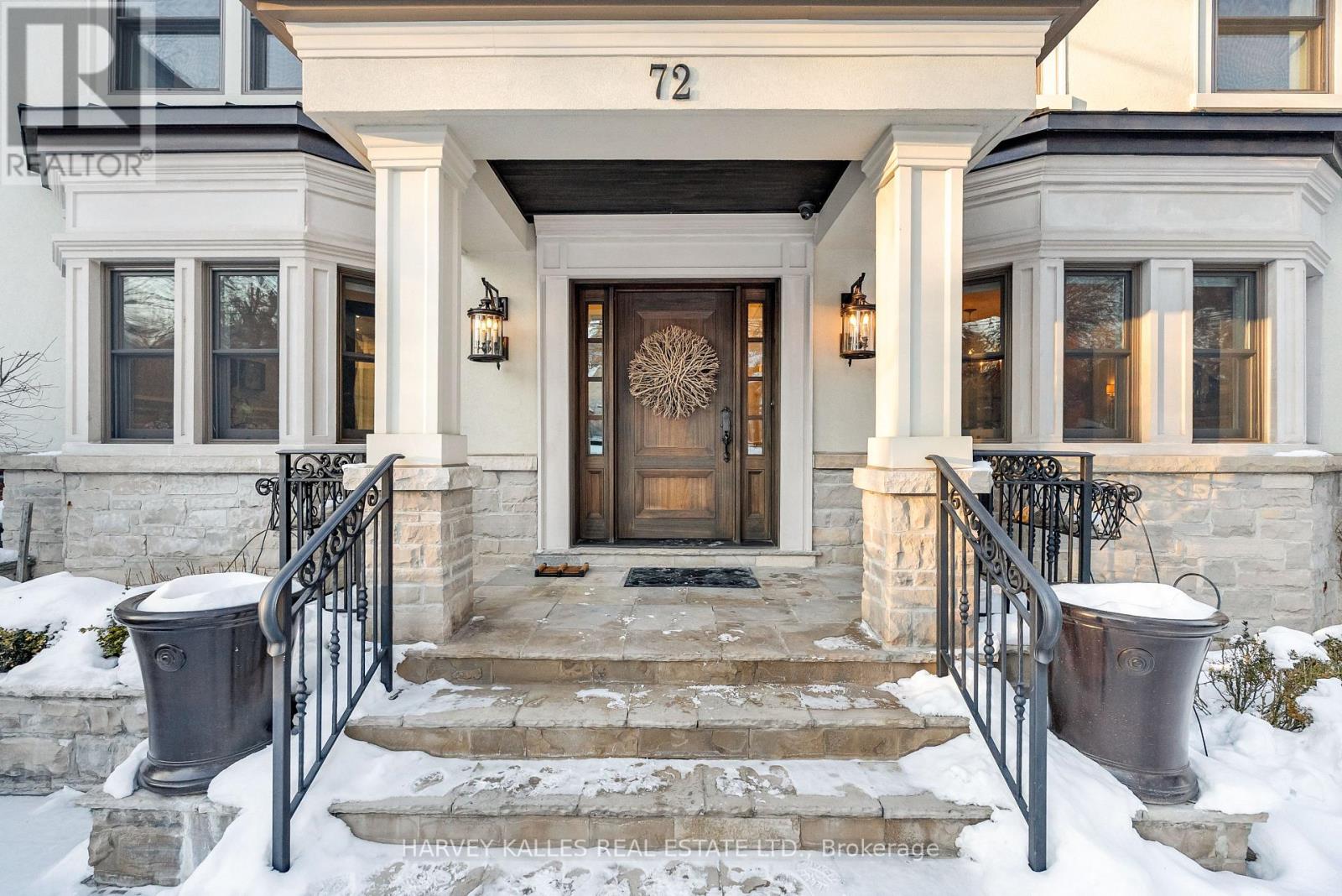 72 Teddington Park Avenue, Toronto, Ontario  M4N 2C6 - Photo 3 - C12729066