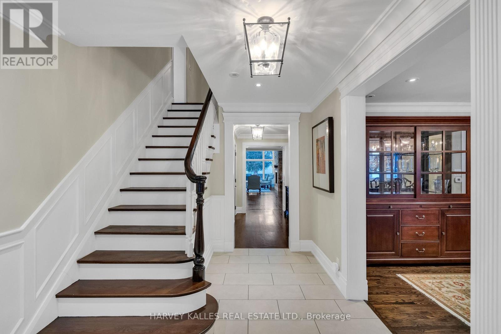 72 Teddington Park Avenue, Toronto, Ontario  M4N 2C6 - Photo 5 - C12729066