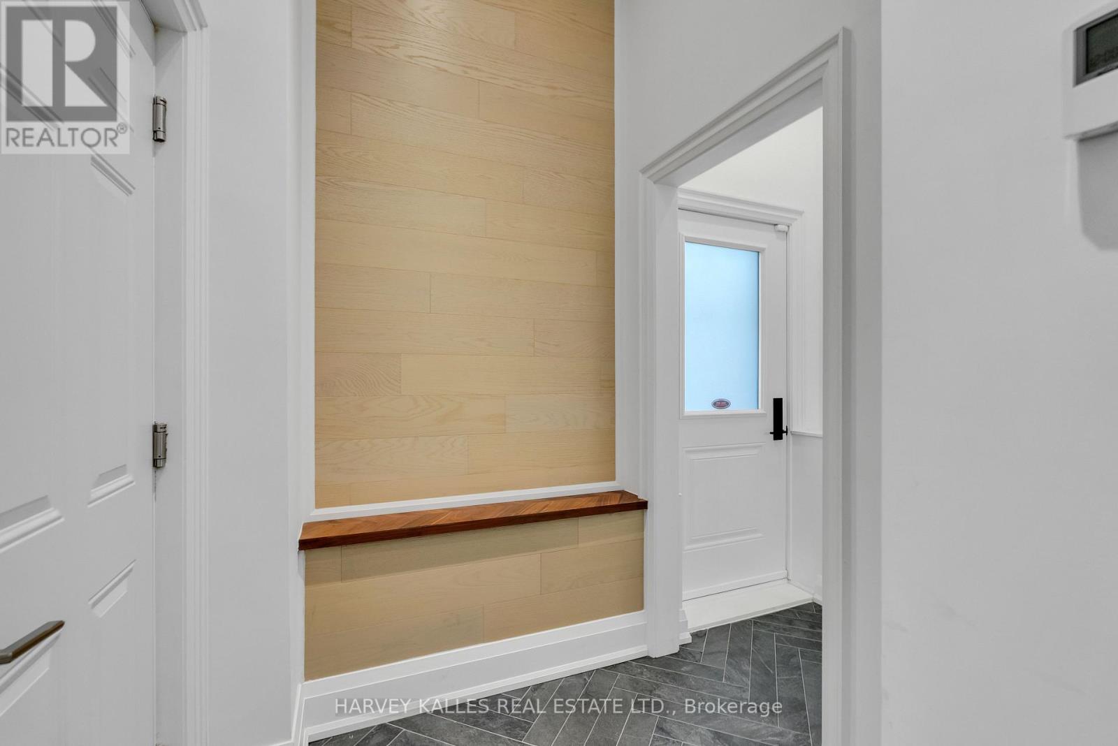 32 Almont Road, Toronto, Ontario  M3H 3E3 - Photo 10 - C12729084