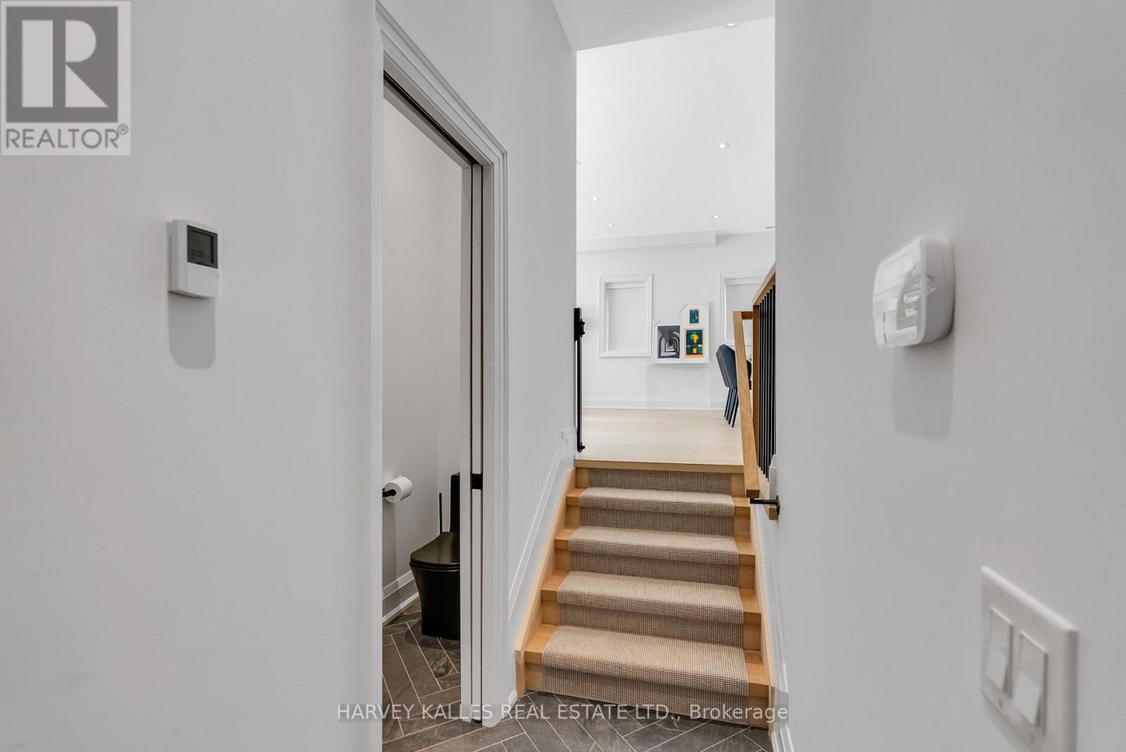 32 Almont Road, Toronto, Ontario  M3H 3E3 - Photo 11 - C12729084