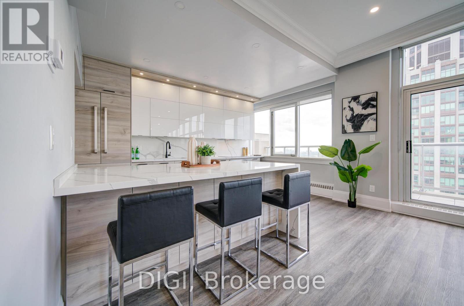 Ph24 - 400 Walmer Road, Toronto, Ontario  M5P 2X7 - Photo 10 - C12729122