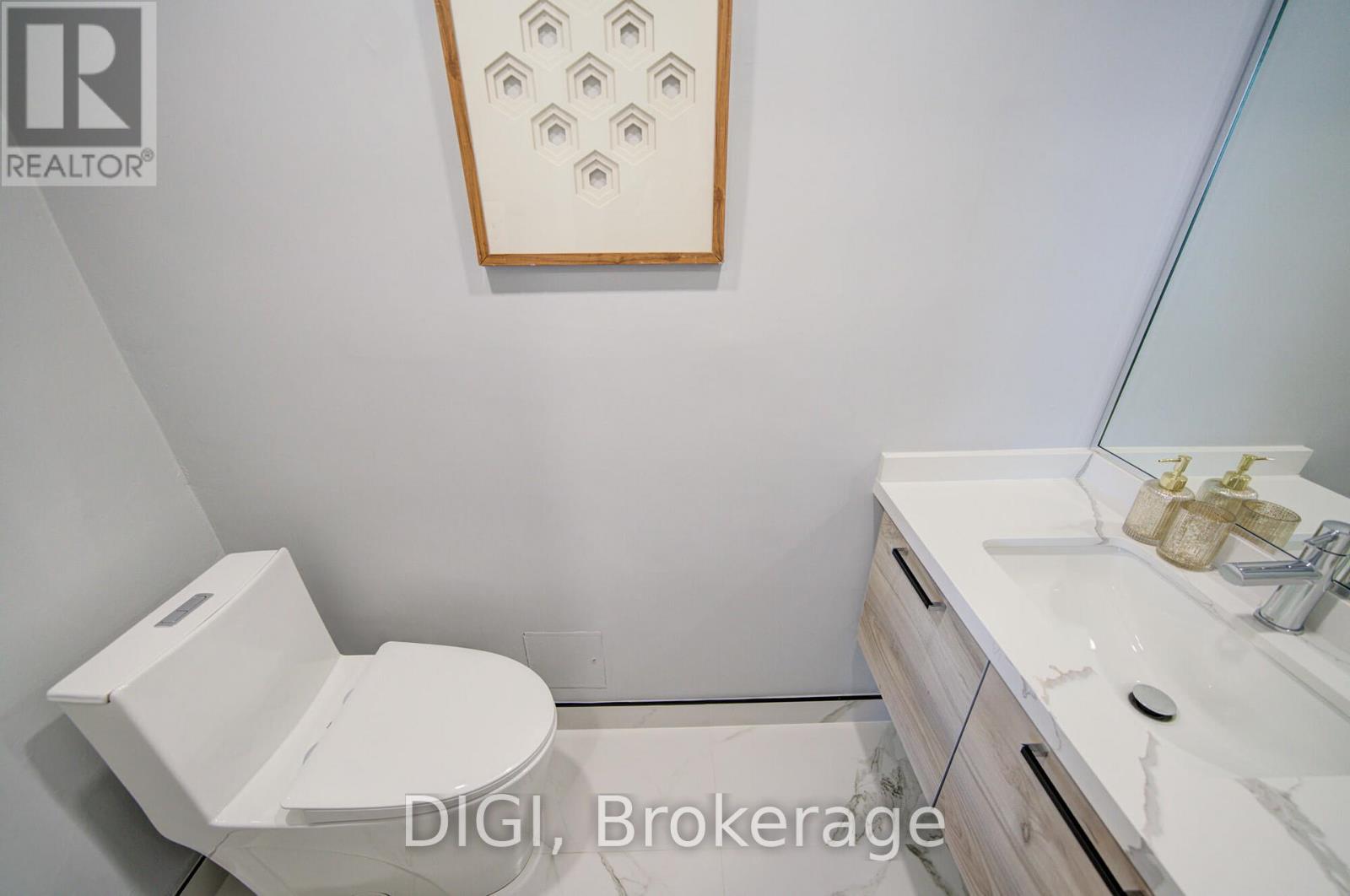 Ph24 - 400 Walmer Road, Toronto, Ontario  M5P 2X7 - Photo 12 - C12729122