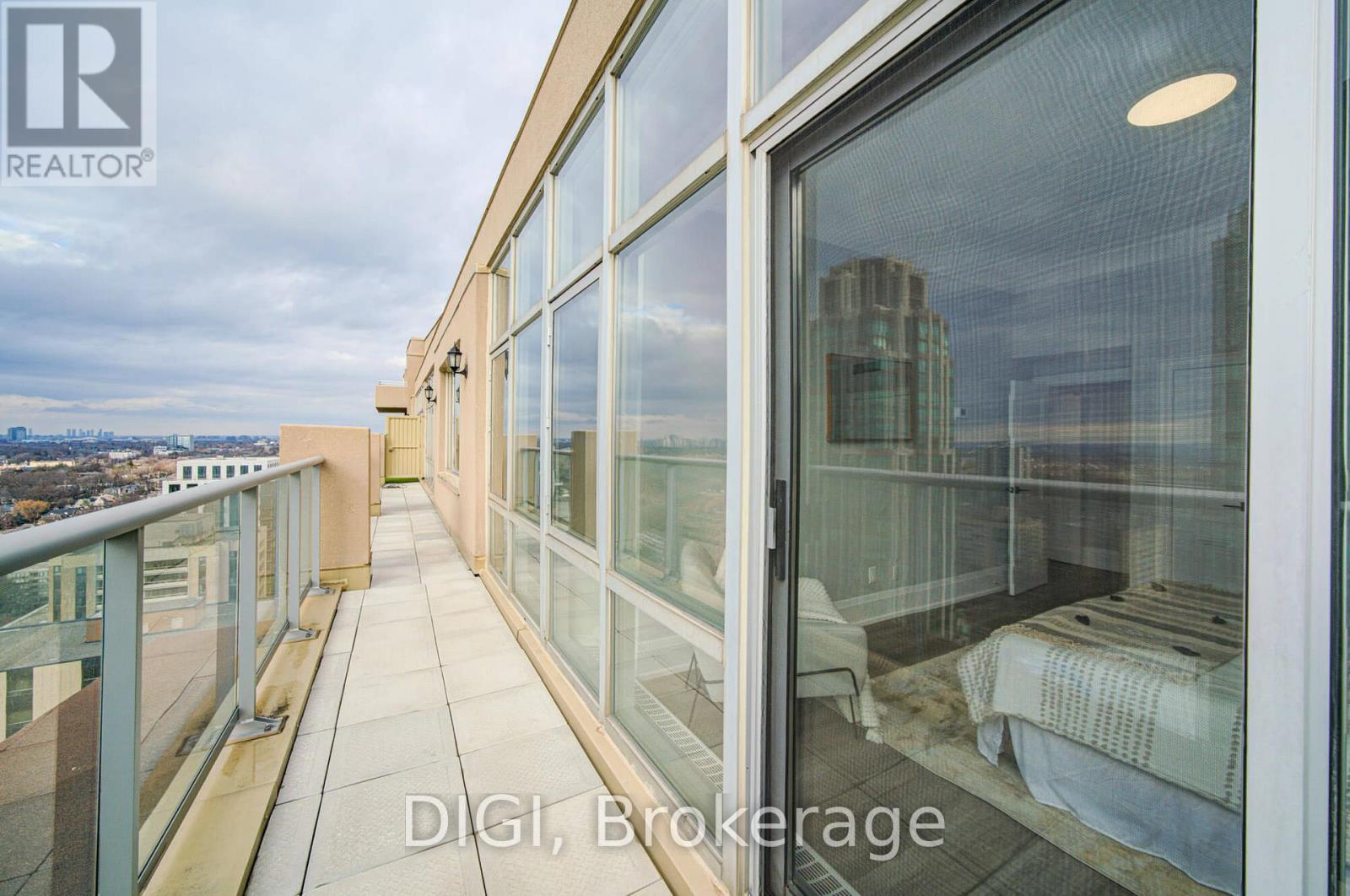 Ph24 - 400 Walmer Road, Toronto, Ontario  M5P 2X7 - Photo 27 - C12729122