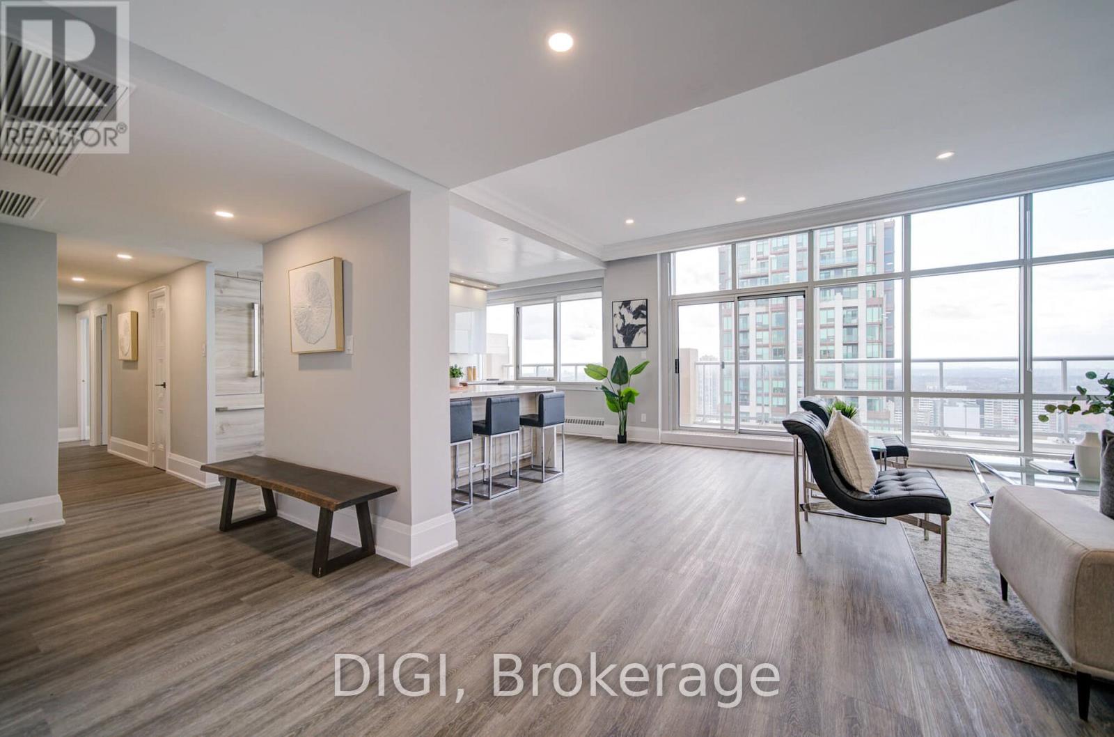 Ph24 - 400 Walmer Road, Toronto, Ontario  M5P 2X7 - Photo 3 - C12729122