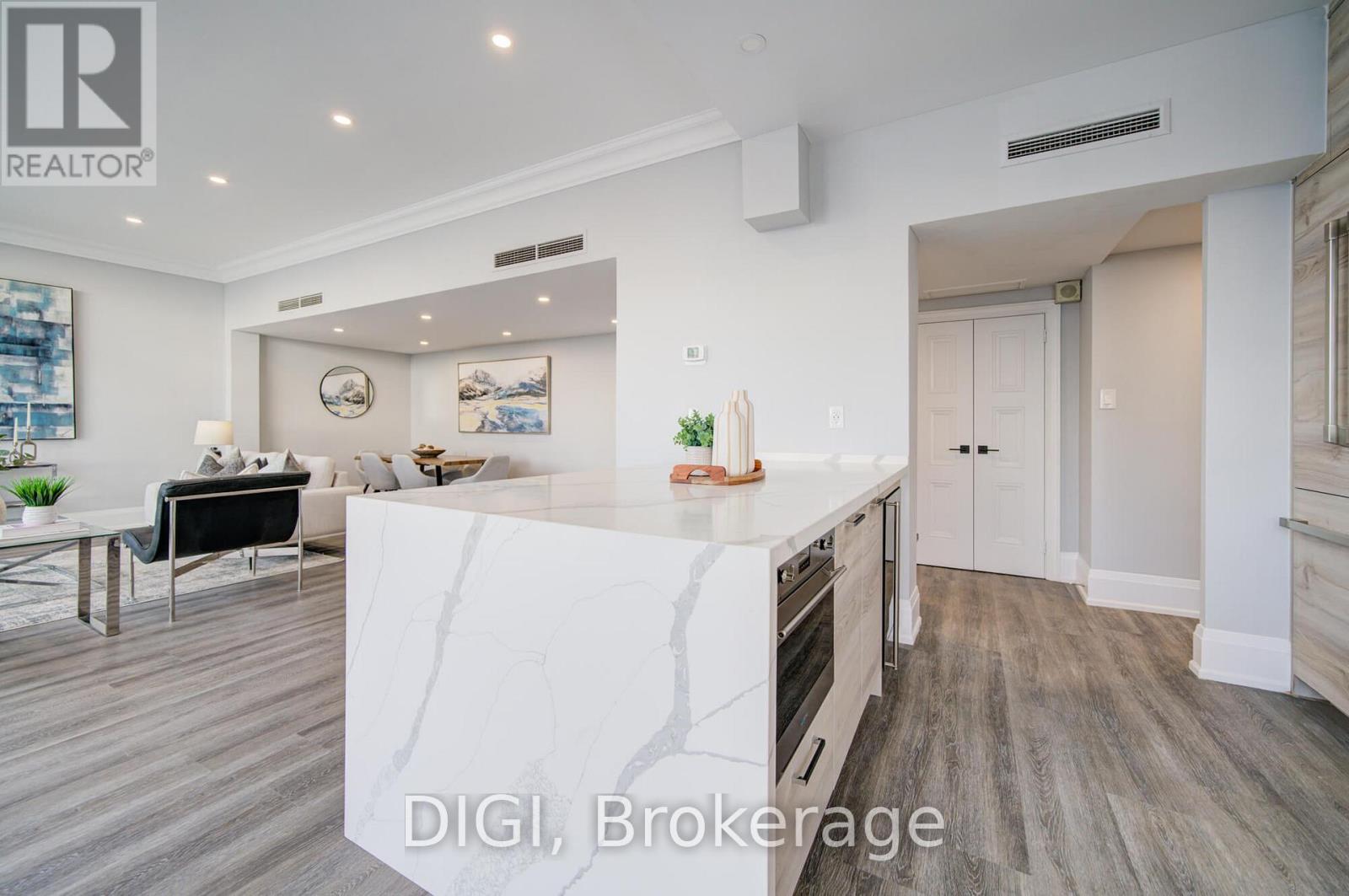 Ph24 - 400 Walmer Road, Toronto, Ontario  M5P 2X7 - Photo 9 - C12729122