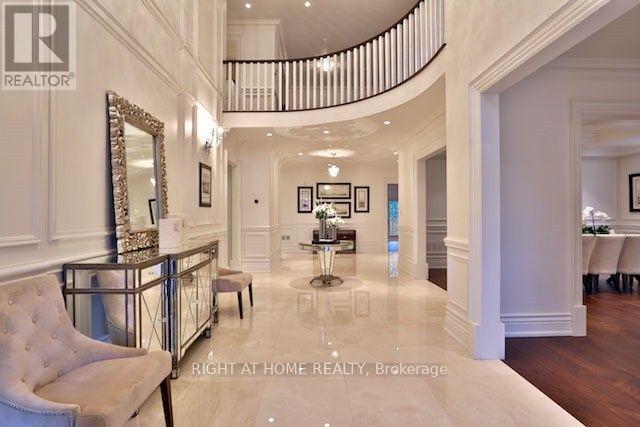 11 York Road, Toronto, Ontario  M2L 1H4 - Photo 2 - C12729128