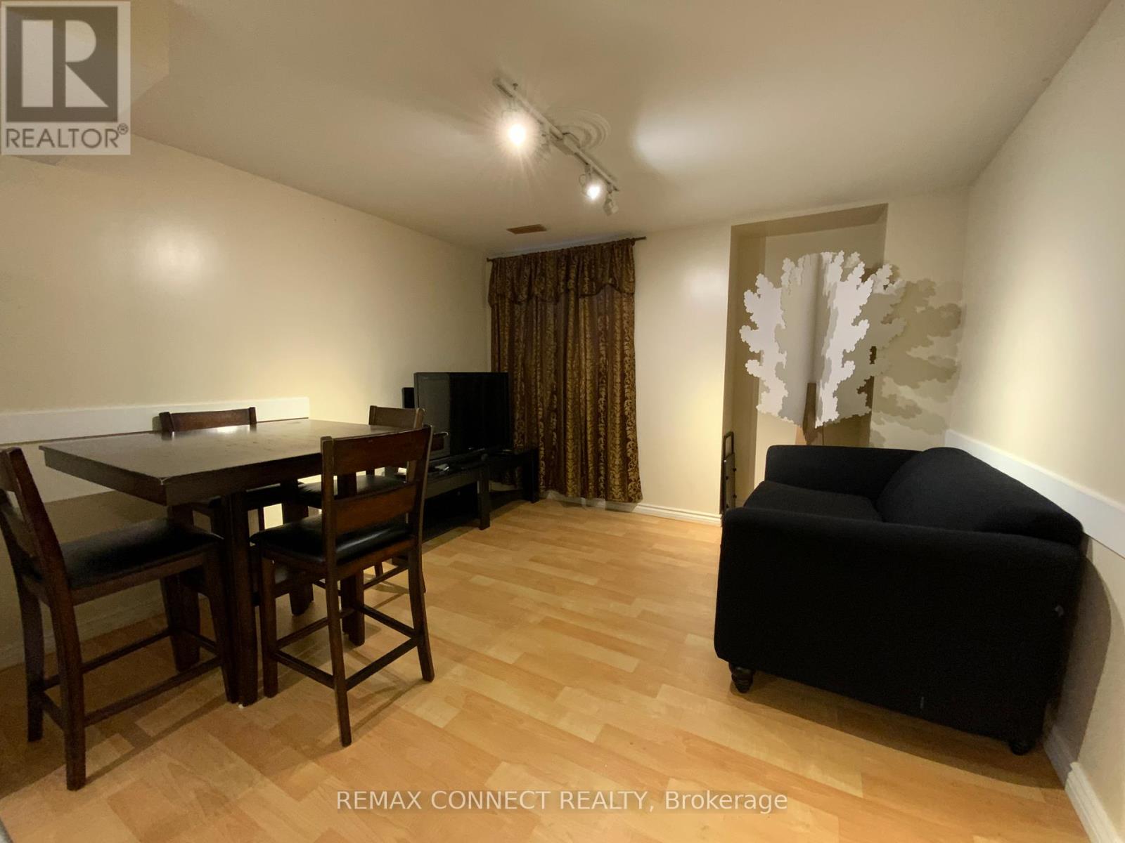 Lower - 73 Carisbrooke Square, Toronto, Ontario  M1B 4M6 - Photo 4 - E12729070