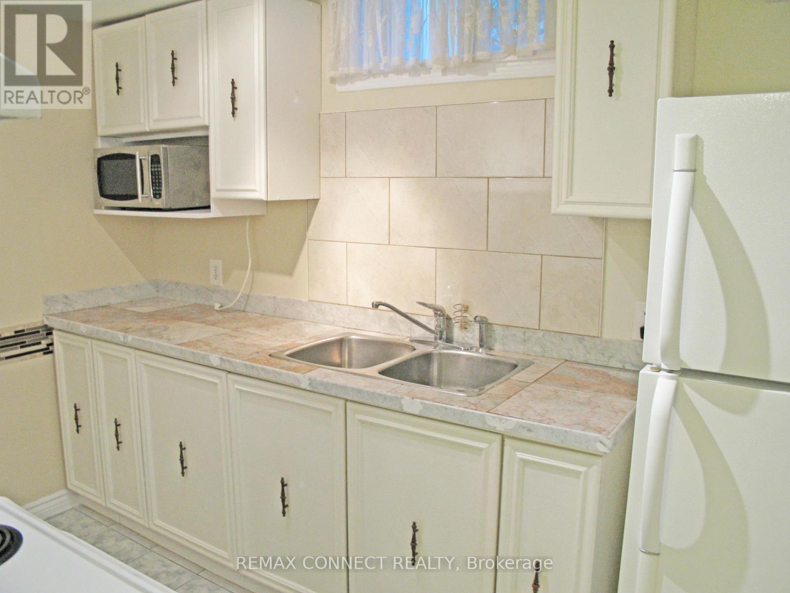 Lower - 73 Carisbrooke Square, Toronto, Ontario  M1B 4M6 - Photo 5 - E12729070