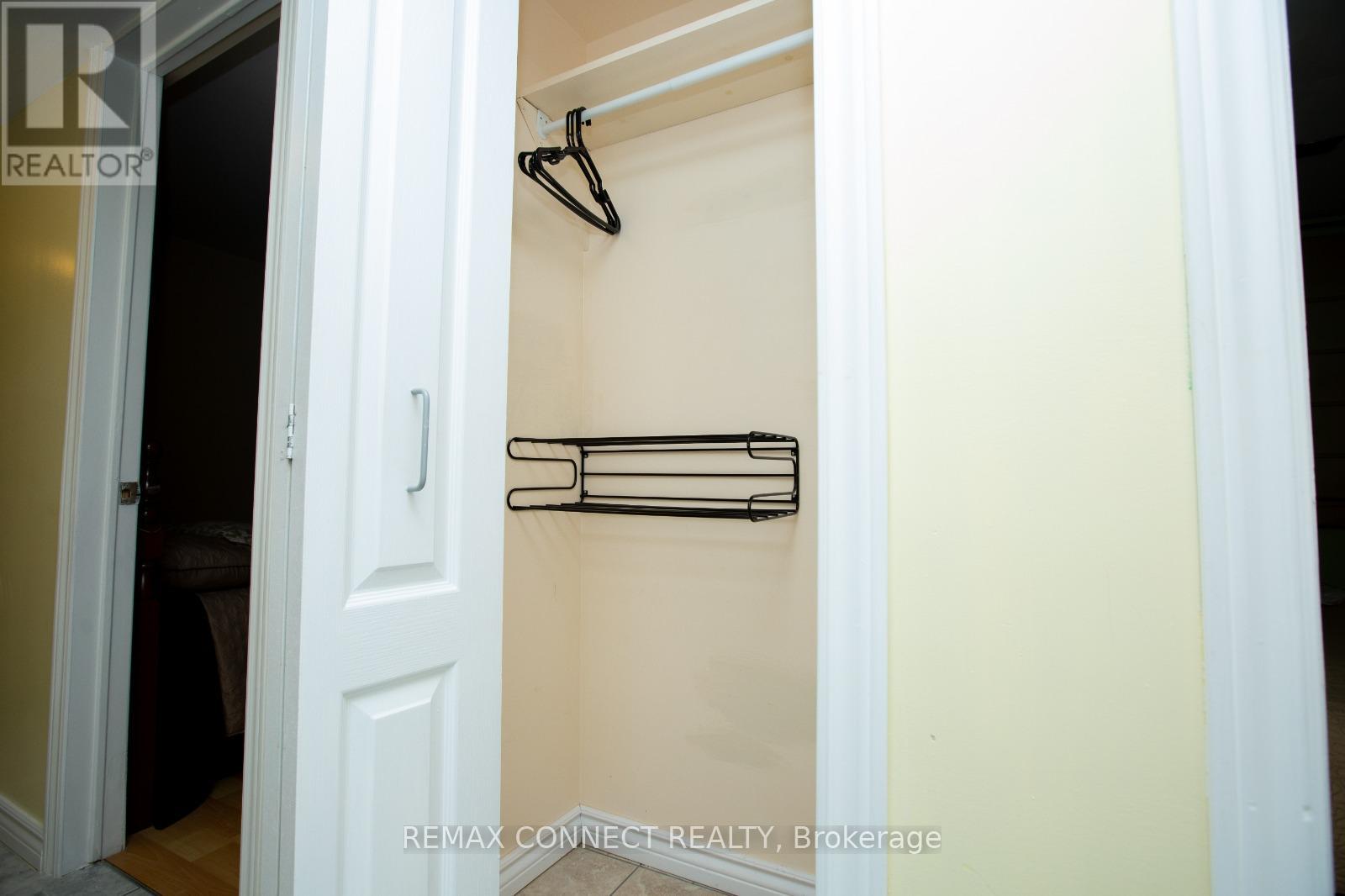 Lower - 73 Carisbrooke Square, Toronto, Ontario  M1B 4M6 - Photo 9 - E12729070