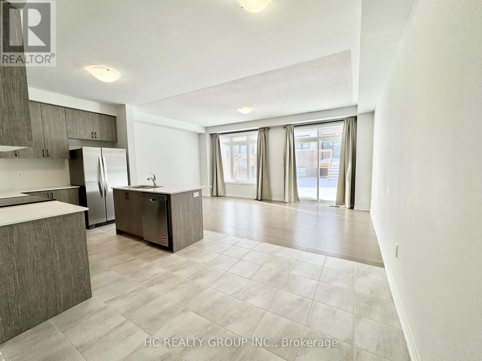 2978 Seagrass Street, Pickering, Ontario  L1X 0P8 - Photo 4 - E12729130