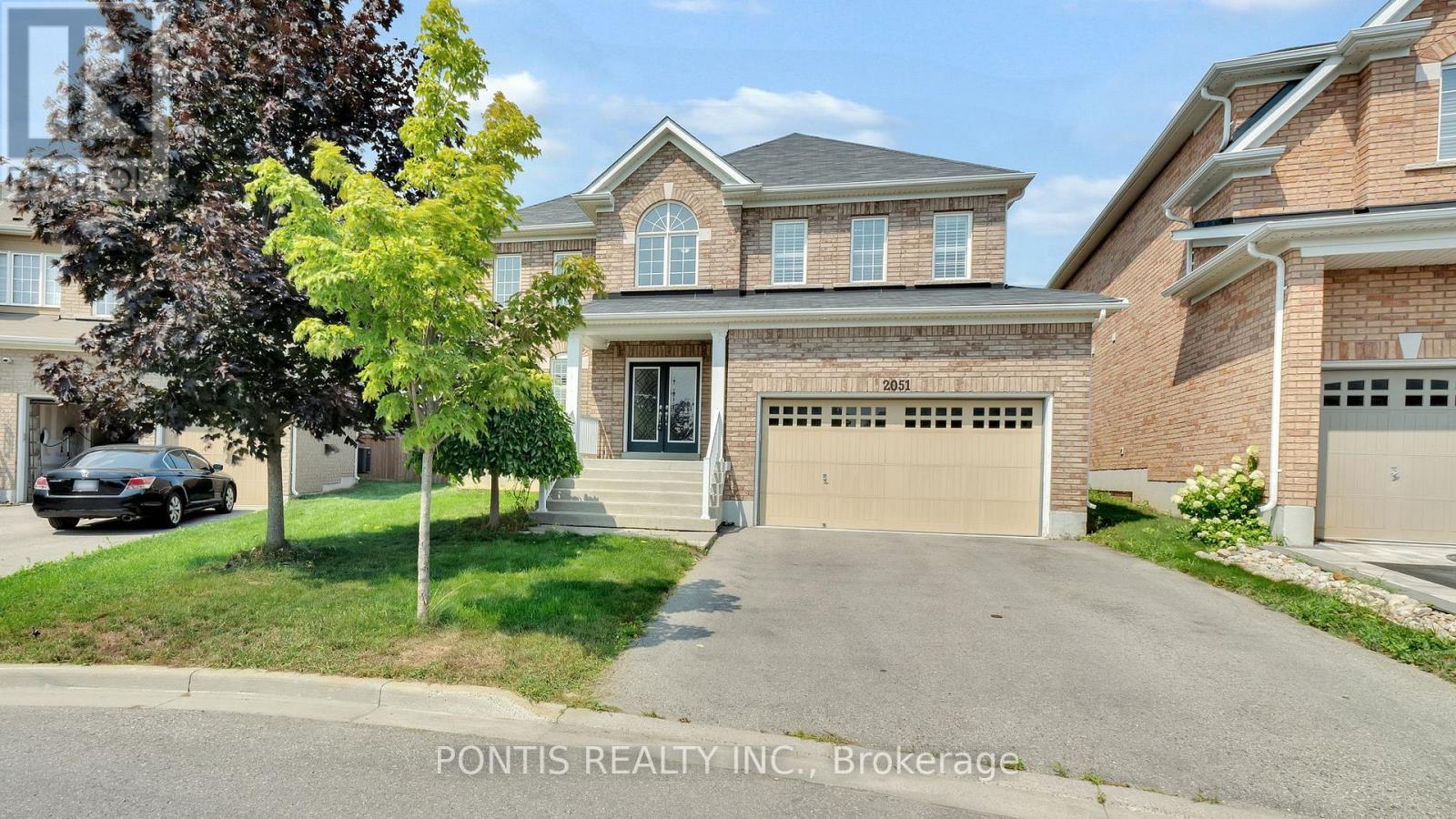 2051 Hunking Court, Oshawa, Ontario  L1K 0V3 - Photo 2 - E12729142