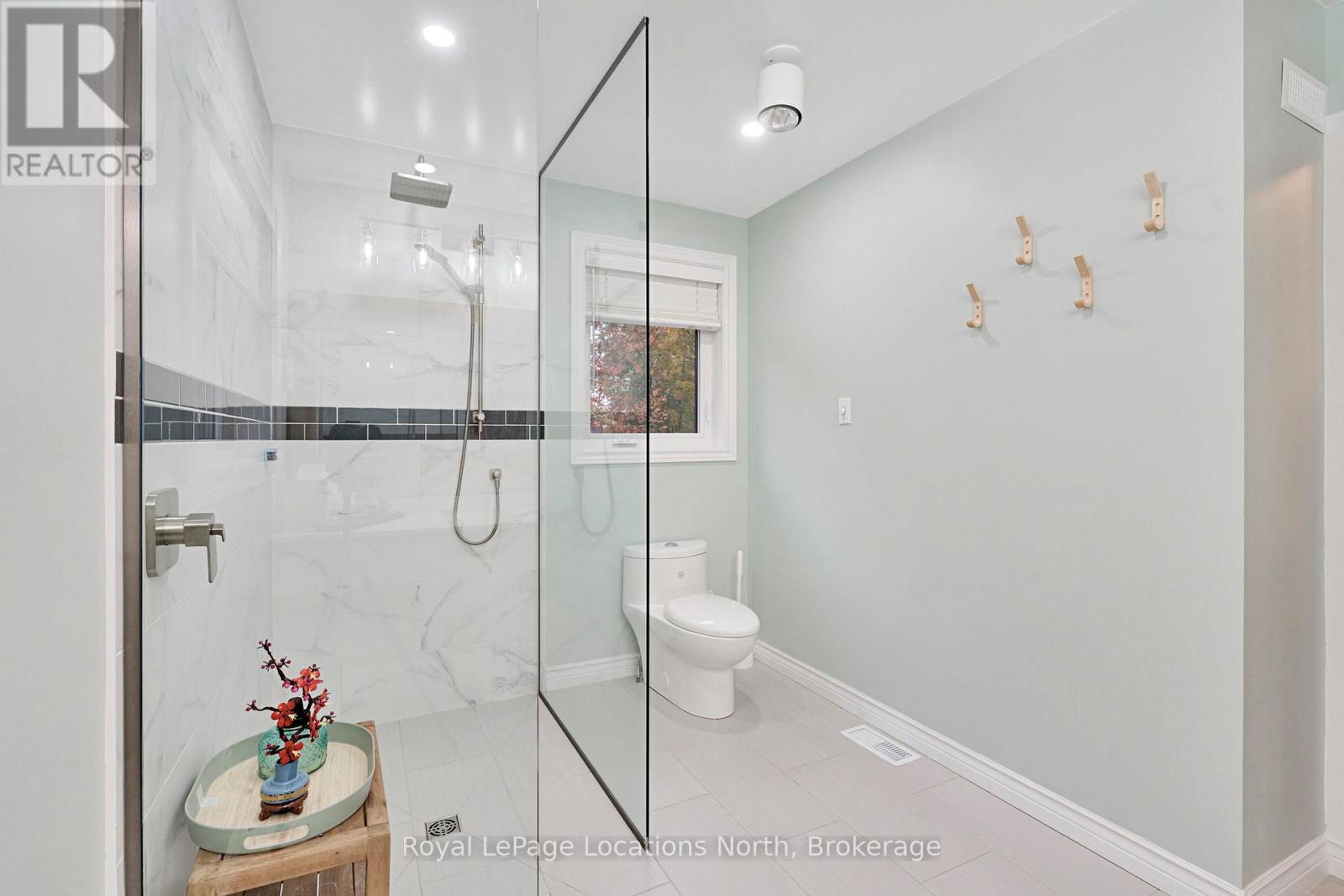 266 45th Street S, Wasaga Beach, Ontario  L9Z 1R3 - Photo 31 - S12485492